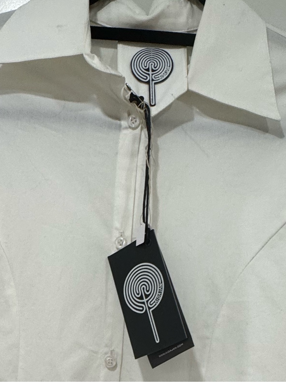 White Fashion Pleated Button-Front Blouse with Point Collar w/French cuff.